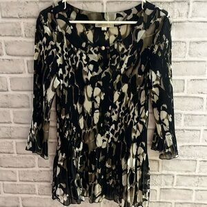 Cleo women’s size large floral blouse- peek-a-boo neck line black, brown white